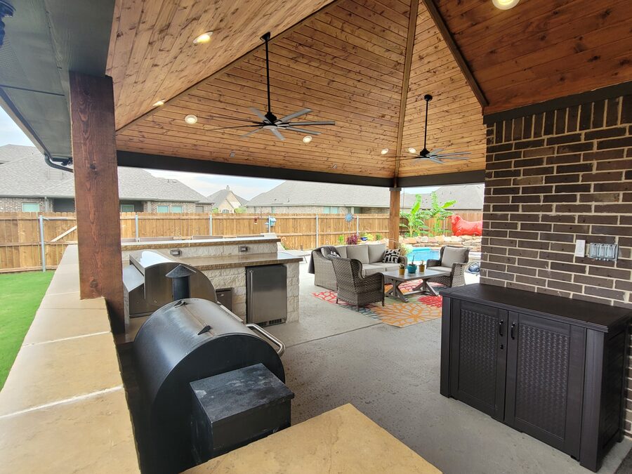 Custom outdoor kitchen built by Texas Patios Plus in south DFW
